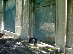 Former entrance to the Highland Park Plant.